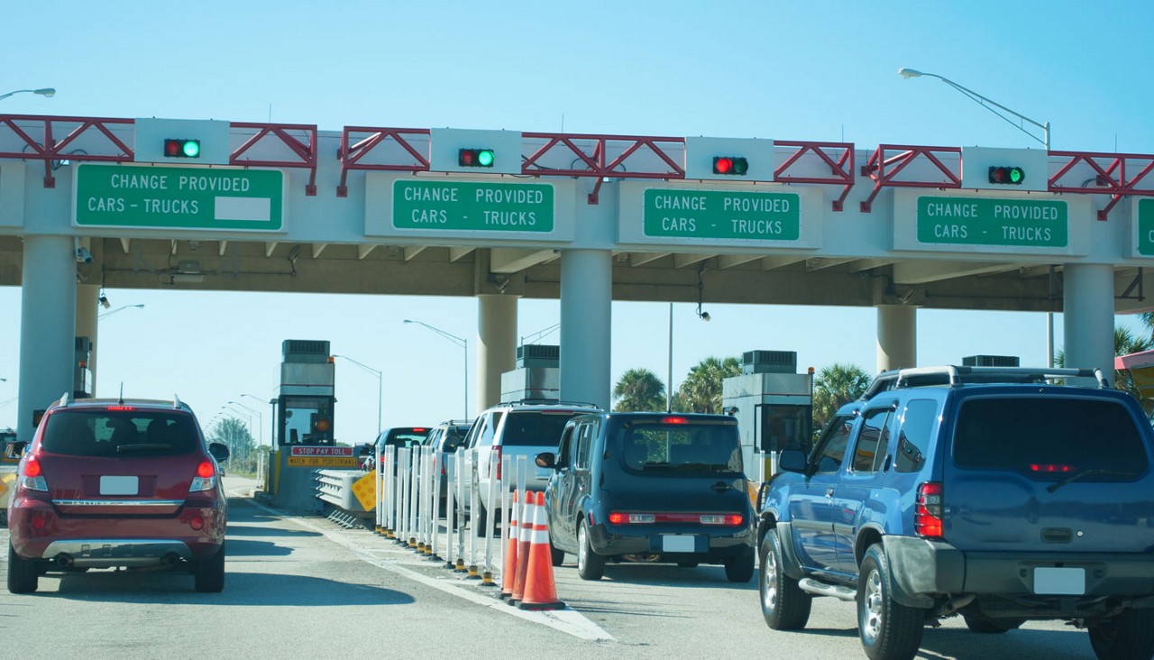 Got a text telling you to pay "overdue toll charges"?